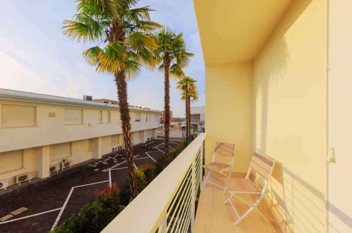 Stylish Poolside Apartment, Jesolo-venice * Lido di Jesolo