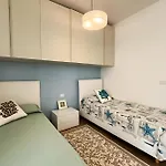 Stylish Poolside Apartment, Jesolo-Venice